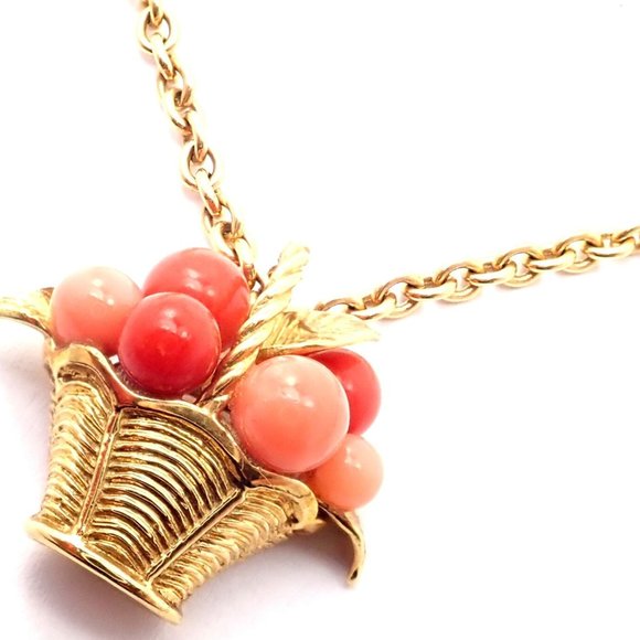 Authentic Van Cleef & Arpels 18k Gold Coral Bead Fruit Basket Pendant Necklace - Picture 13 of 14
